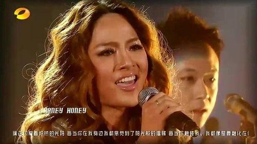 明星网红出场视频,明星网红惊艳亮相，视频瞬间引爆网络