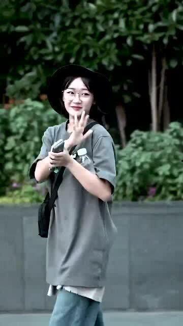 成都明星网红足浴,明星同款体验，养生休闲新风尚