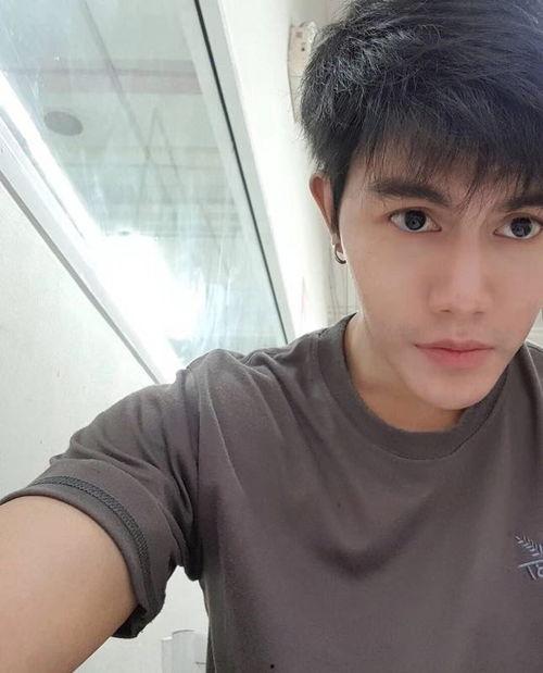 小明星网红男,青春风采，网络新宠