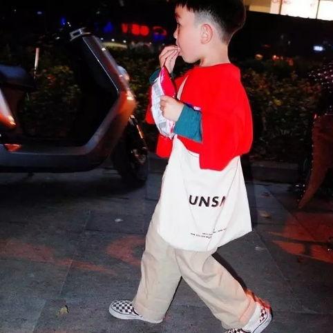 明星网红宝宝衣服,网红宝宝衣服潮流解析