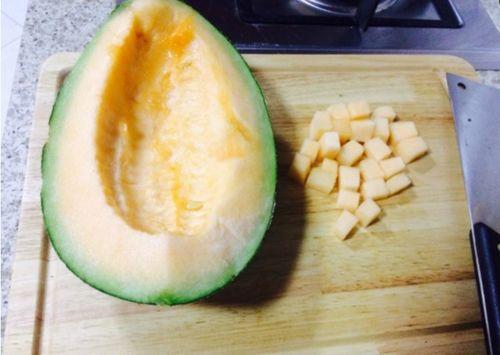 黑眉毛哈密瓜怎么吃,黑眉毛哈密瓜的多样食法探索