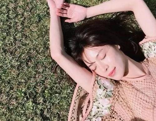 明星网红湿肤,打造水润肌肤的护肤攻略