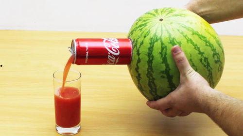 跳舞近期热门吃瓜事件是什么,揭秘近期热门吃瓜事件背后的真相